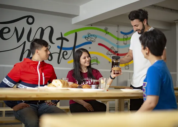 Leevin MountjoyHostel